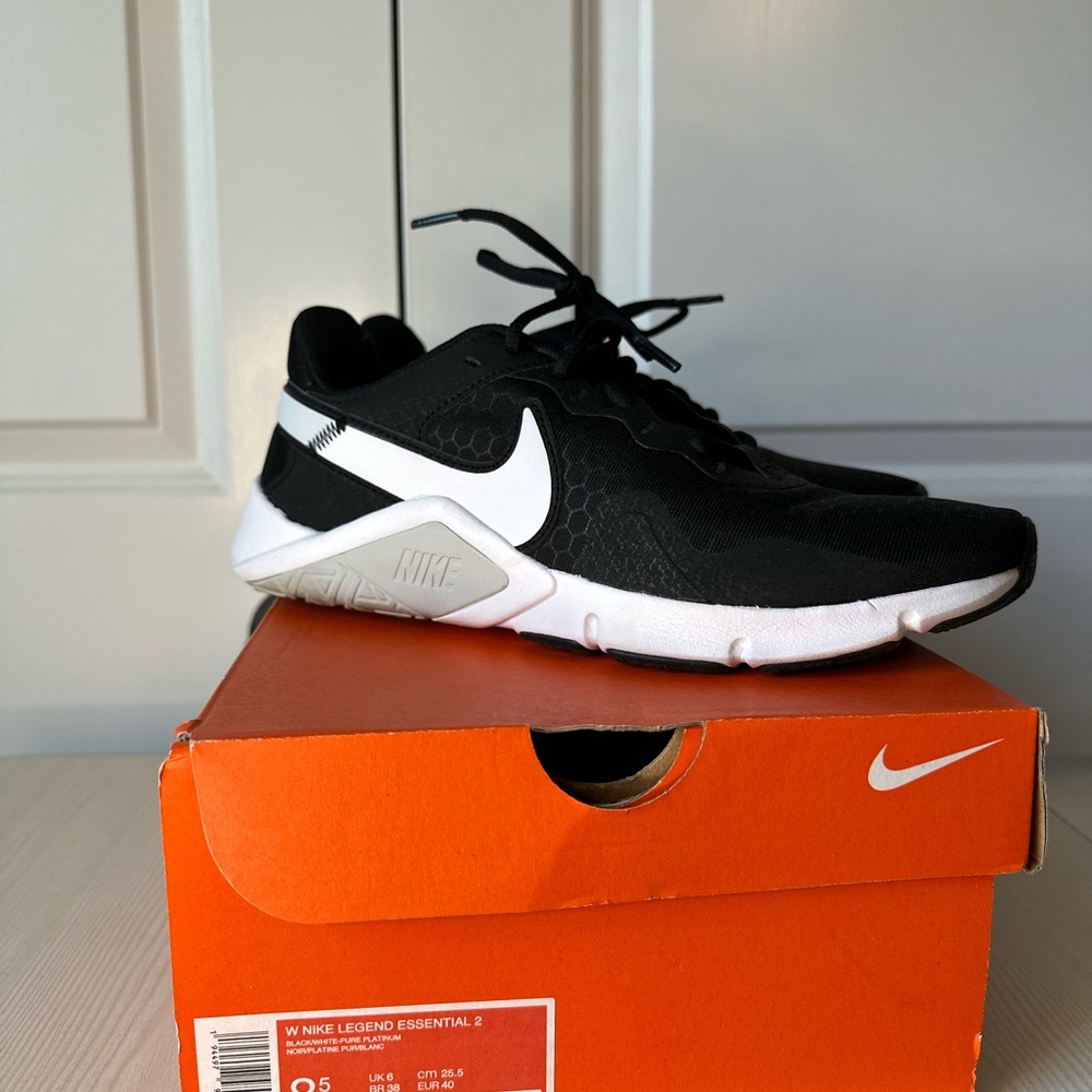 Nike Black and White Athletic Shoes with Knit Upper